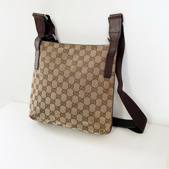 Gucci brown monogram canvas leather trim small shoulder bag - Picture 4 of 15